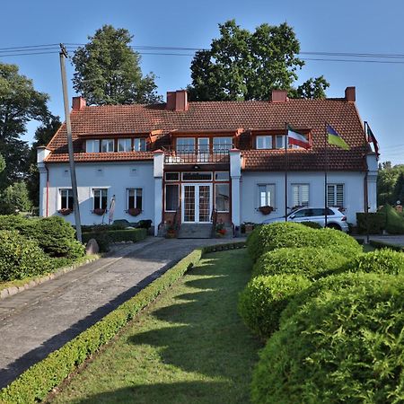 Asmonienes Sveciu Namai "Senoji Mokyklele" Hotel Smalininkai Екстериор снимка