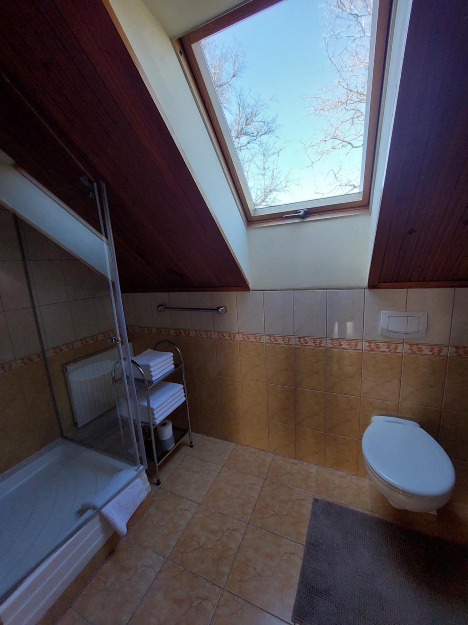 Asmonienes Sveciu Namai "Senoji Mokyklele" Hotel Smalininkai Екстериор снимка