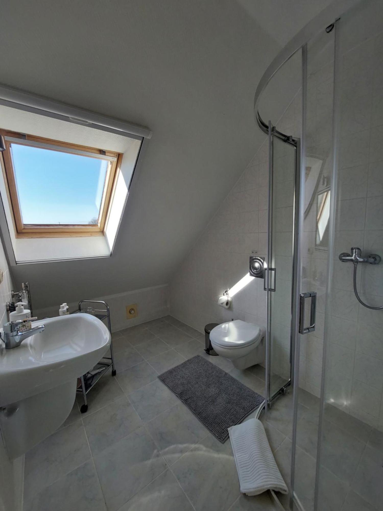 Asmonienes Sveciu Namai "Senoji Mokyklele" Hotel Smalininkai Екстериор снимка