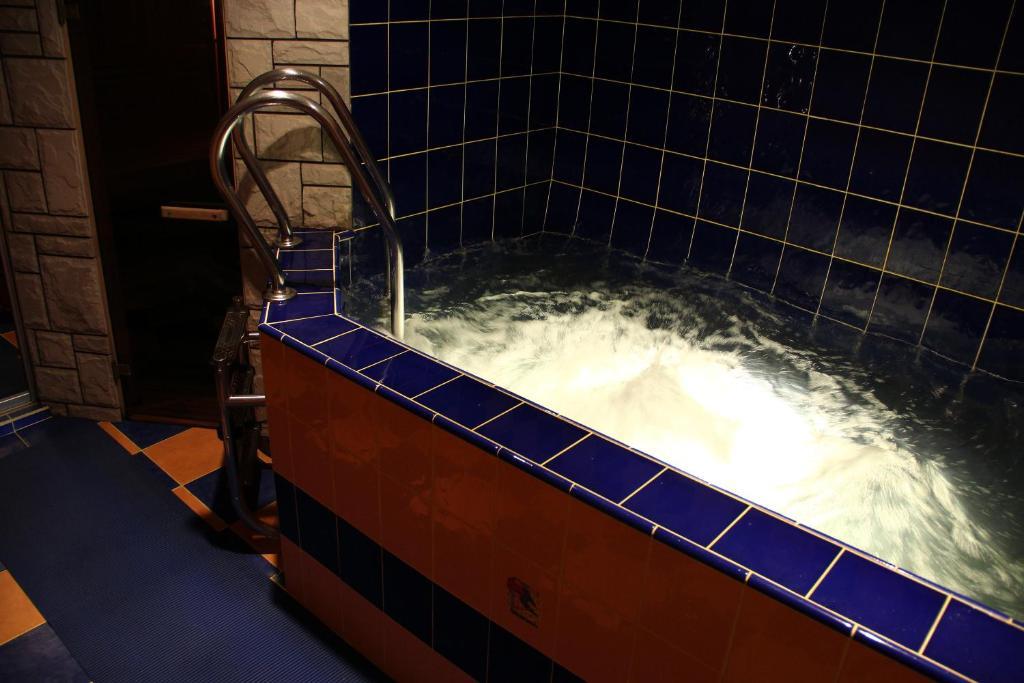 Asmonienes Sveciu Namai "Senoji Mokyklele" Hotel Smalininkai Екстериор снимка